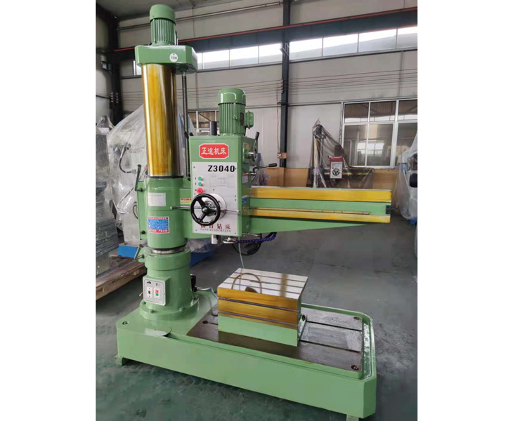 3040摇臂钻床