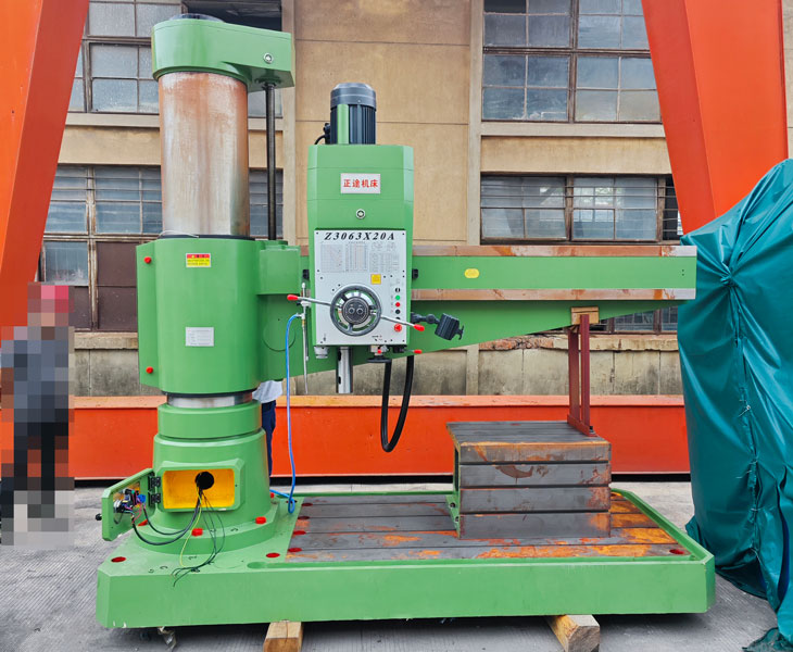 3063摇臂钻床